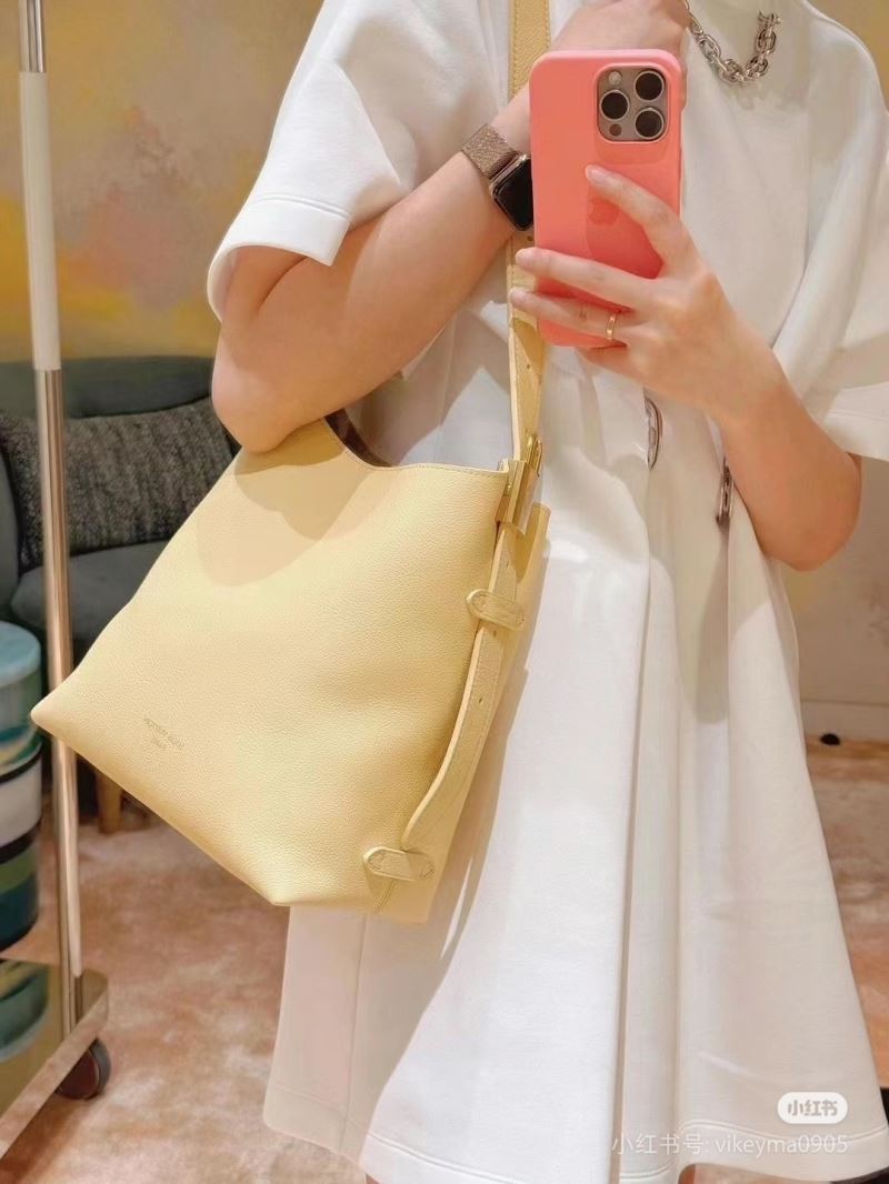 Louis Vuitton Hobo Bags